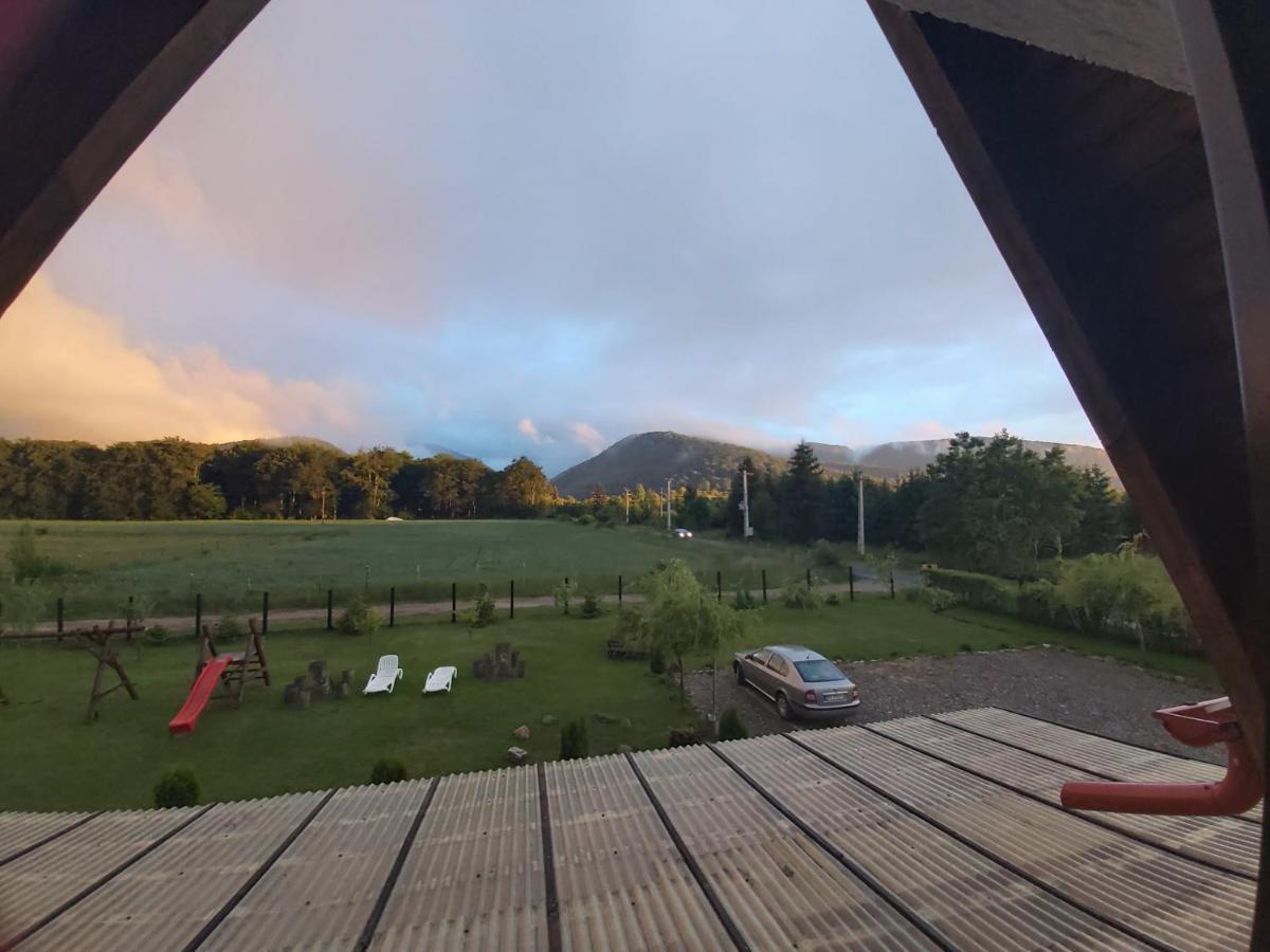 Pensiunea Maya Sîmbăta de Sus Bagian luar foto