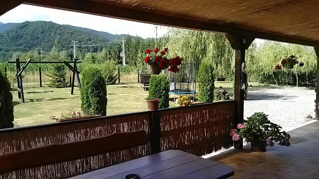 Pensiunea Maya Sîmbăta de Sus Bagian luar foto